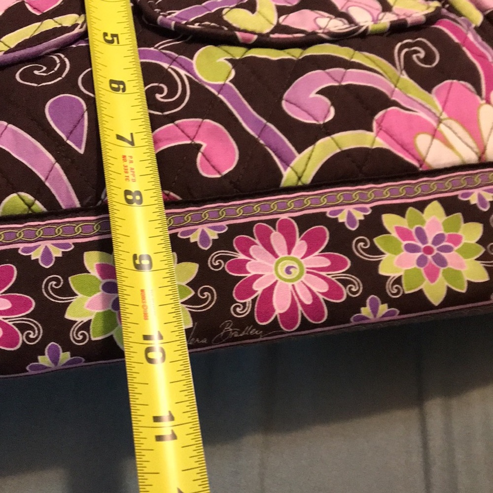 Vera Bradley- retired print and style - Picture 5 of 12
